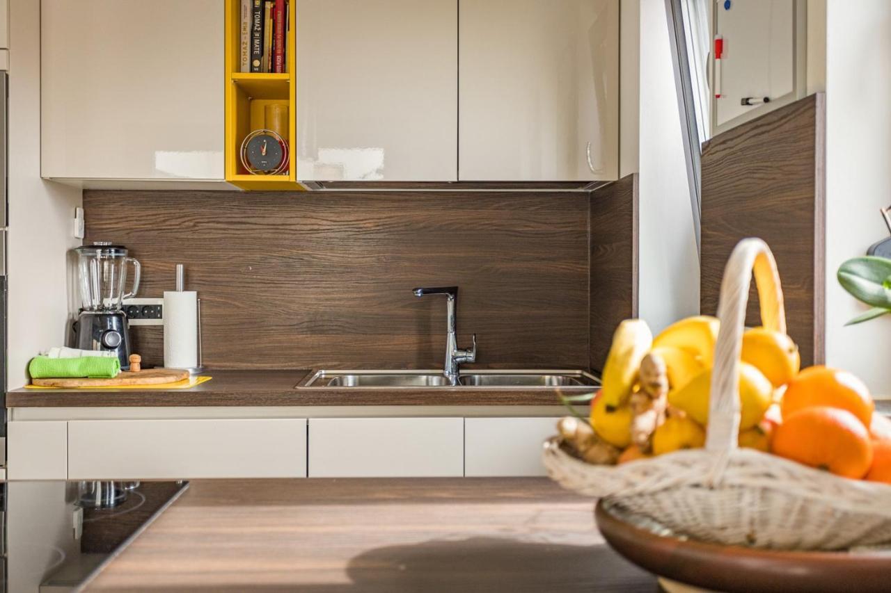Apartments Bijou With Big Private Garden Near Umag Vilanija Exterior foto