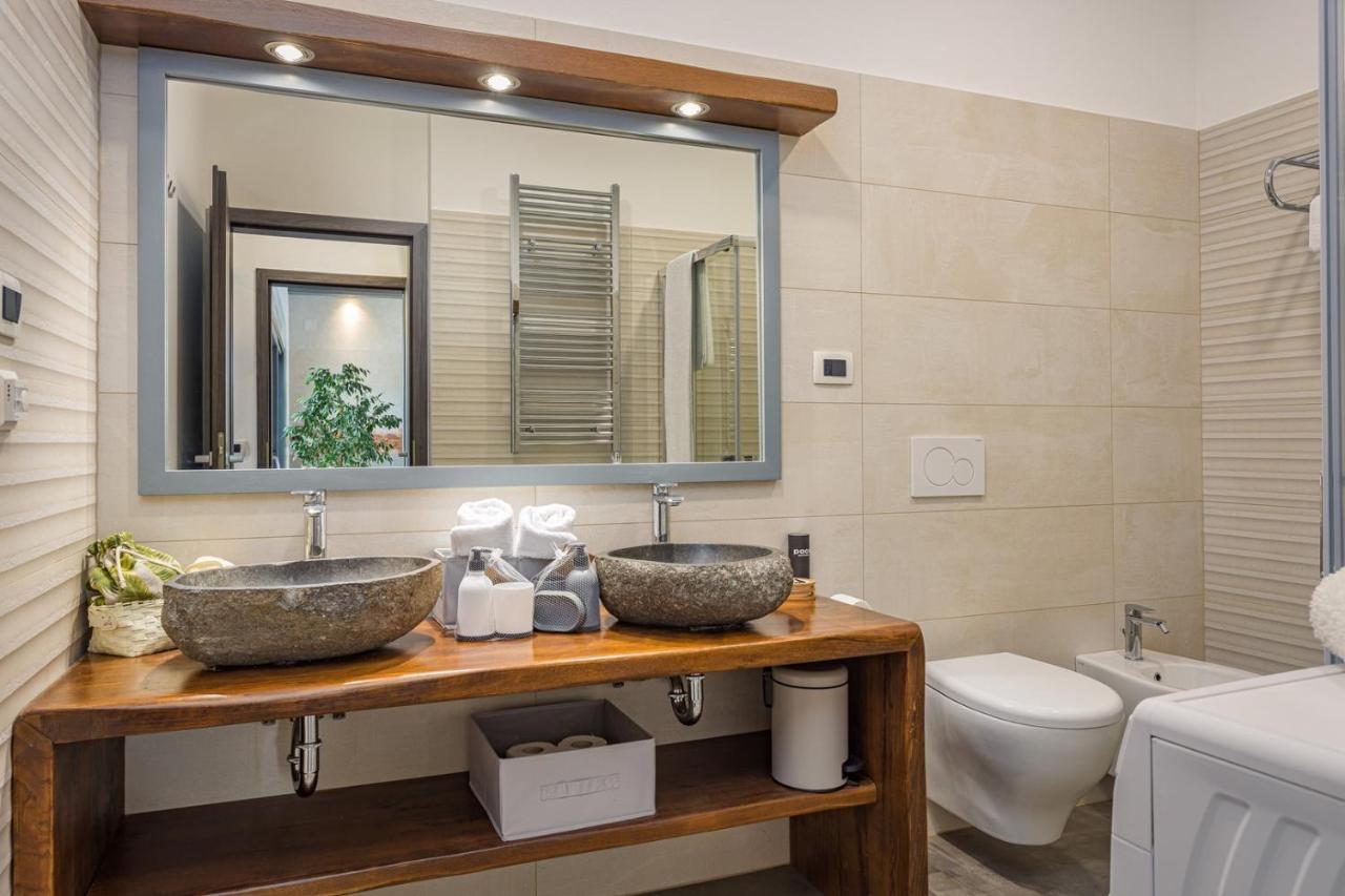 Apartments Bijou With Big Private Garden Near Umag Vilanija Exterior foto